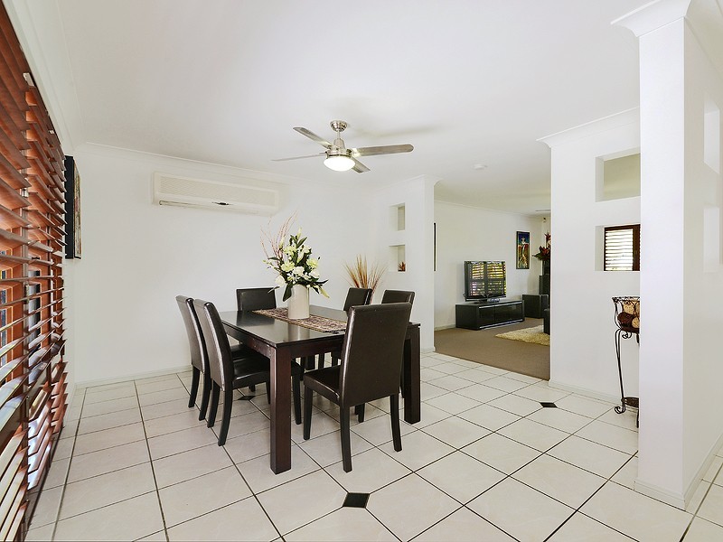 7 PARKVIEW ROAD, Glass House Mountains QLD 4518