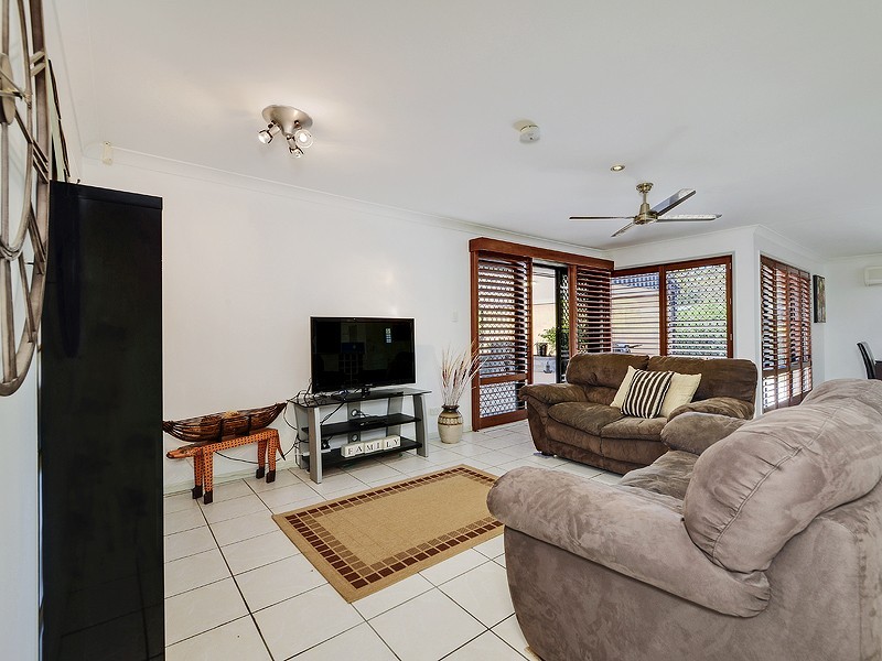 7 PARKVIEW ROAD, Glass House Mountains QLD 4518