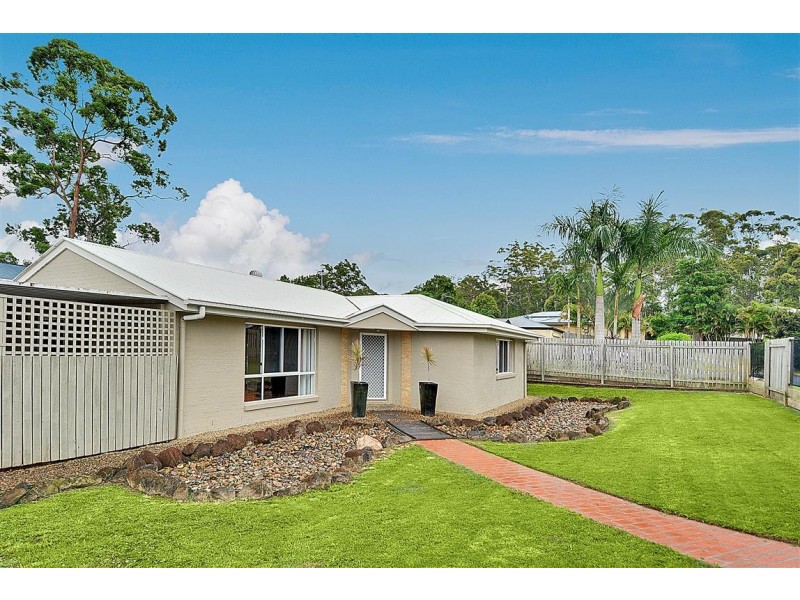 1 Olivia Court, Landsborough QLD 4550