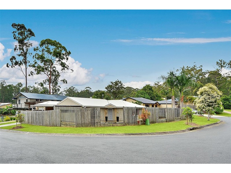 1 Olivia Court, Landsborough QLD 4550