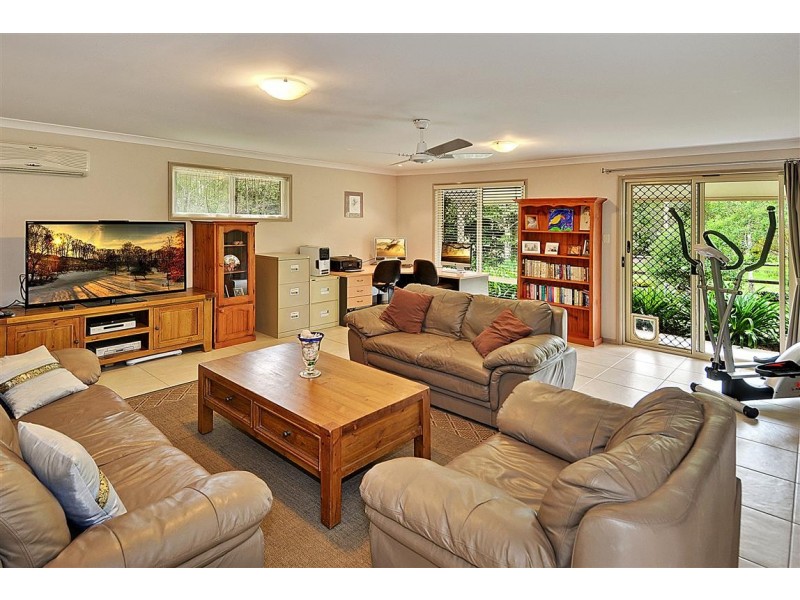 56 Whites Road, Landsborough QLD 4550