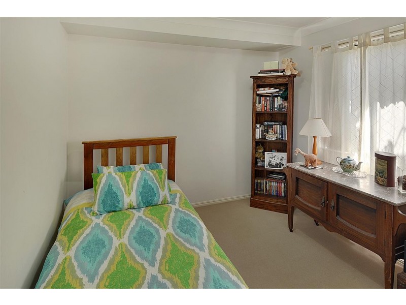 9 Olivia Court, Landsborough QLD 4550