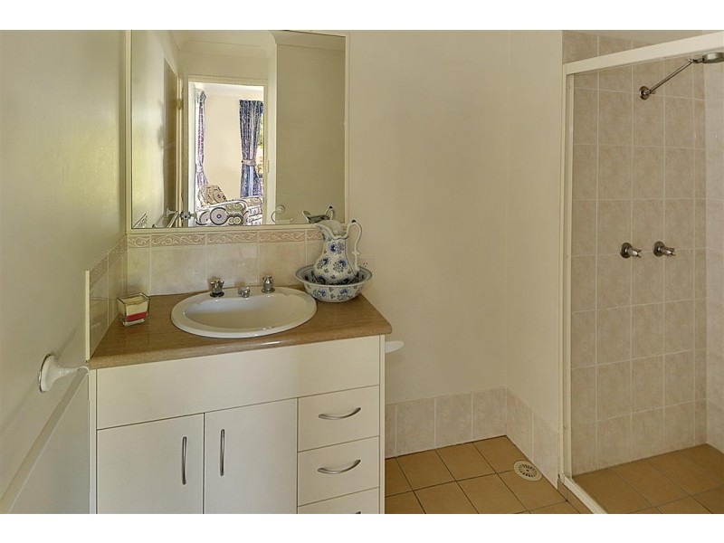 9 Olivia Court, Landsborough QLD 4550