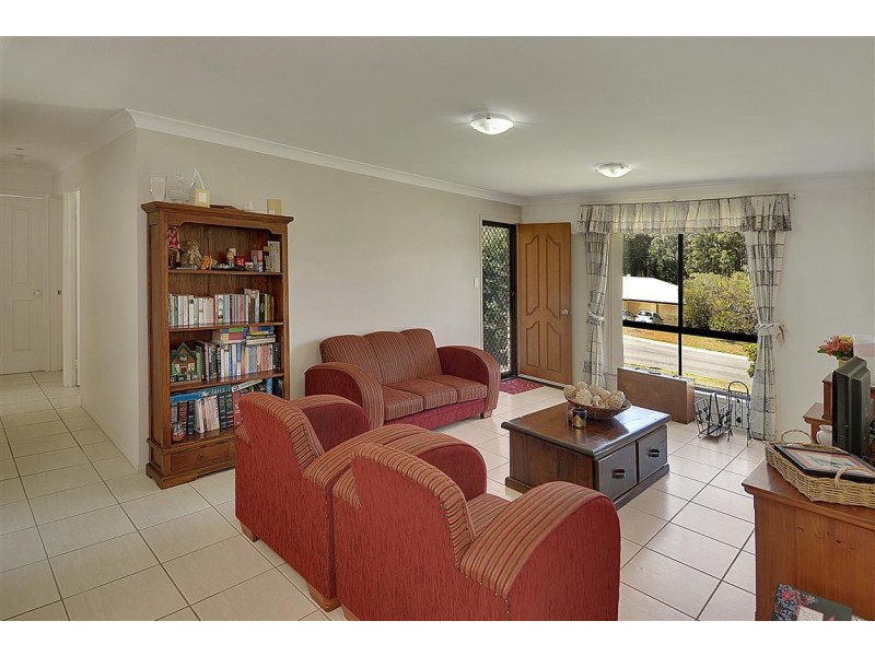 9 Olivia Court, Landsborough QLD 4550