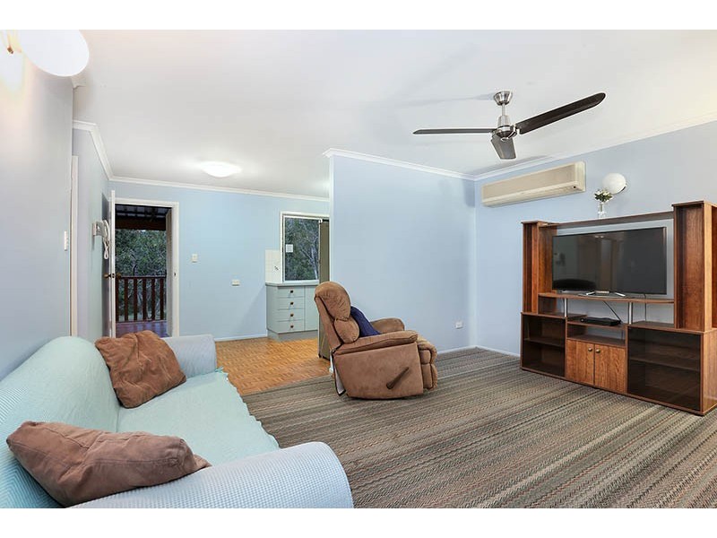 66 Calderwood Road, Landsborough QLD 4550