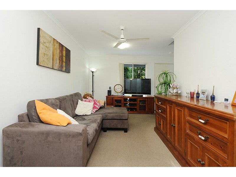2/25 Maleny Street, Landsborough QLD 4550