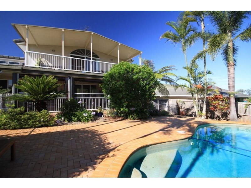 12 Hempstock Street, Glass House Mountains QLD 4518
