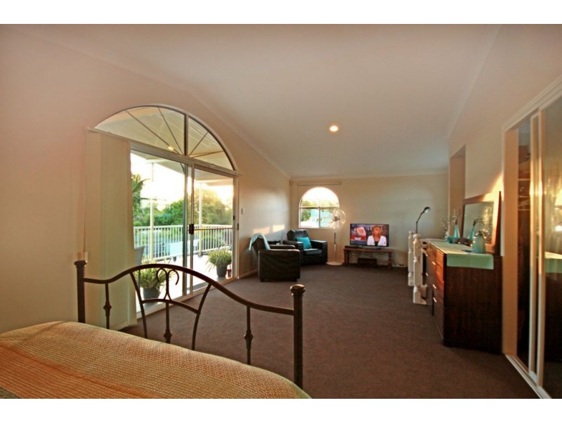 12 Hempstock Street, Glass House Mountains QLD 4518