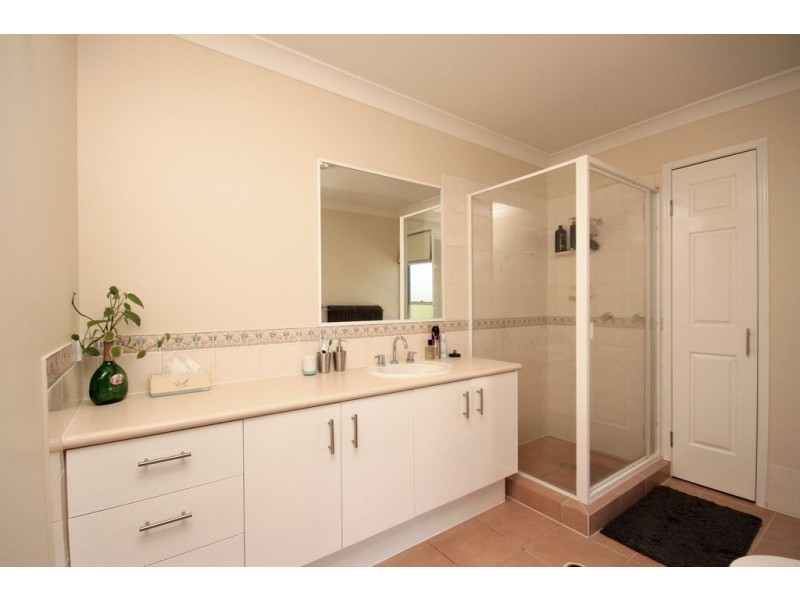12 Hempstock Street, Glass House Mountains QLD 4518