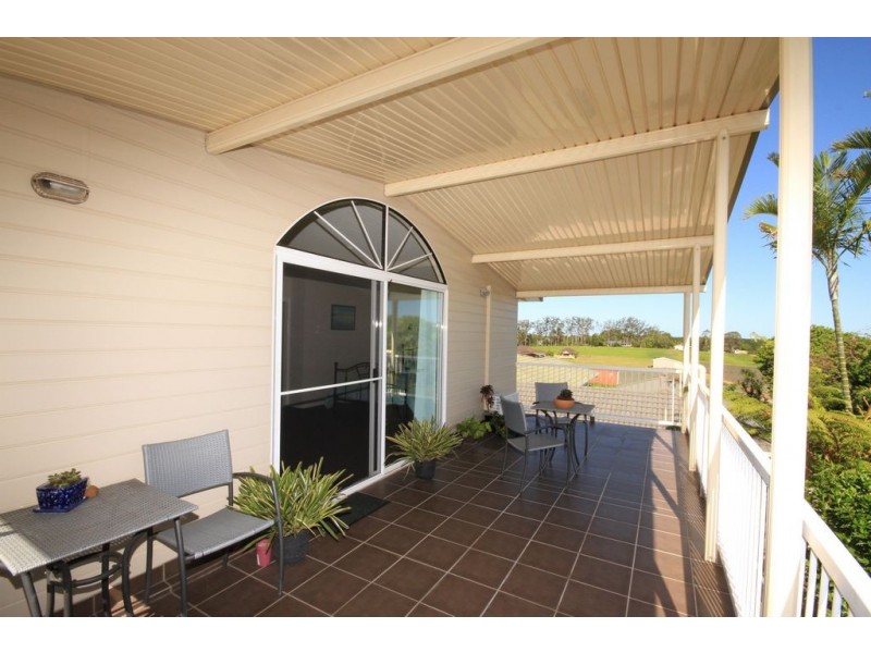 12 Hempstock Street, Glass House Mountains QLD 4518