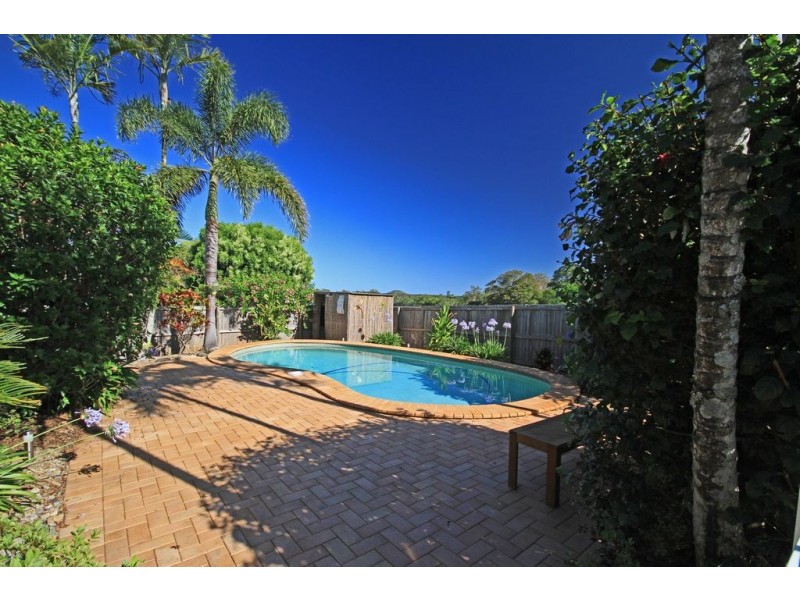 12 Hempstock Street, Glass House Mountains QLD 4518