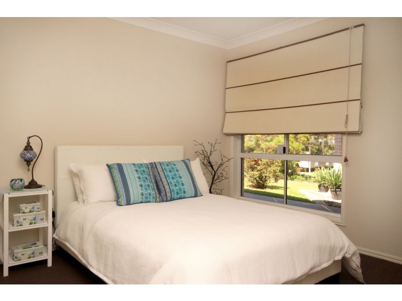 12 Hempstock Street, Glass House Mountains QLD 4518