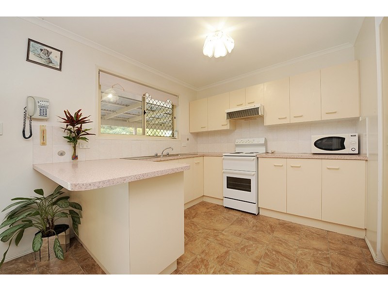17 Laurel Street, Beerwah QLD 4519