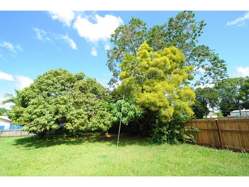 17 Laurel Street, Beerwah QLD 4519