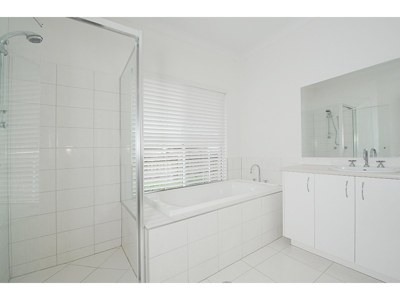 11 Silvereye Circuit, Beerwah QLD 4519