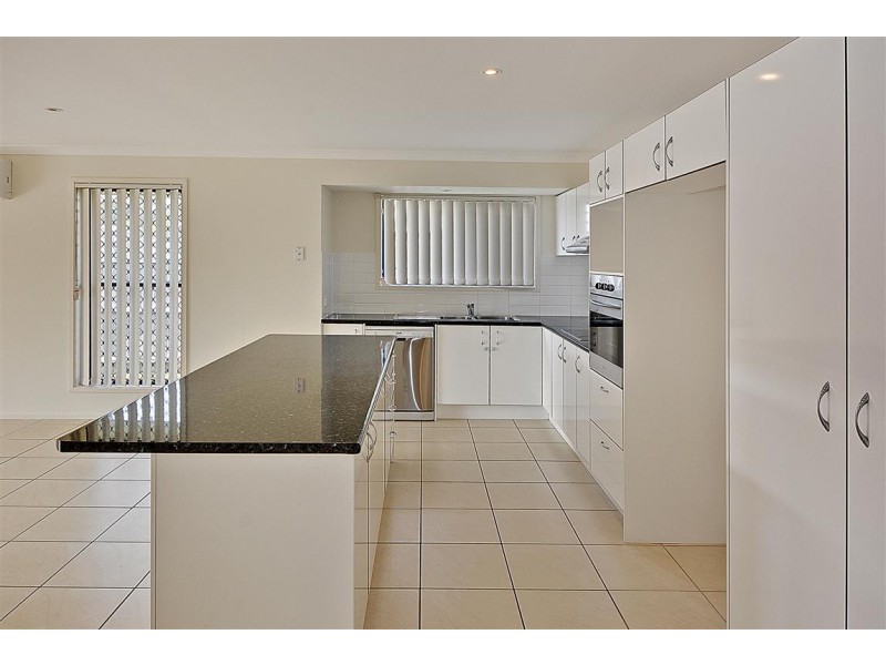 17 Parkside Drive, Beerwah QLD 4519