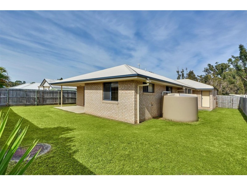 17 Parkside Drive, Beerwah QLD 4519