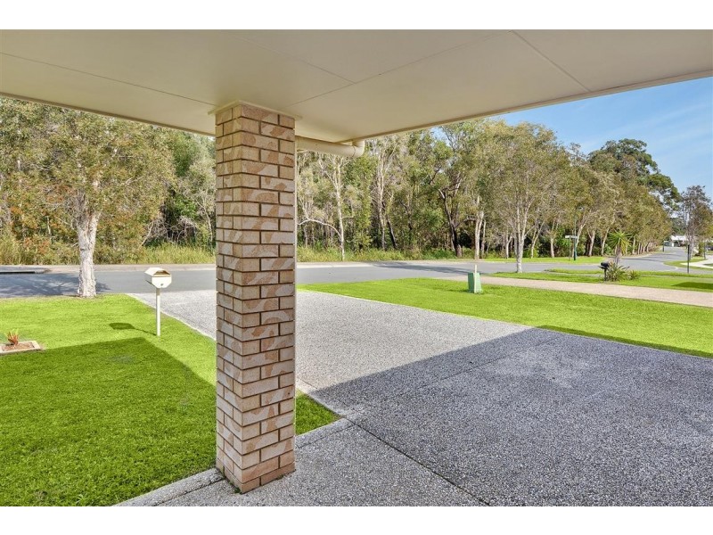 17 Parkside Drive, Beerwah QLD 4519
