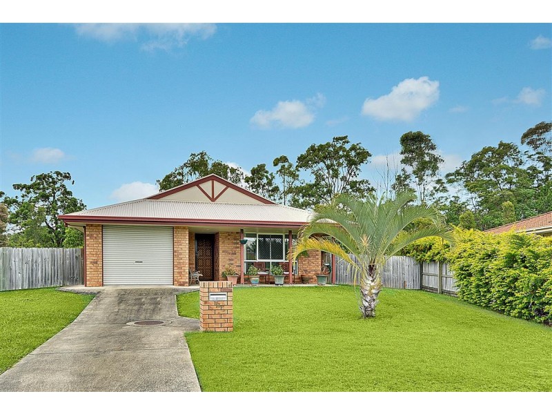 13 Crumpton Place, Beerwah QLD 4519