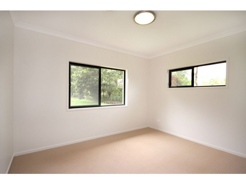 8 Lyndie Court, Beerwah QLD 4519