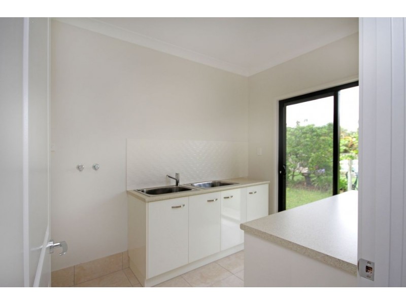 8 Lyndie Court, Beerwah QLD 4519
