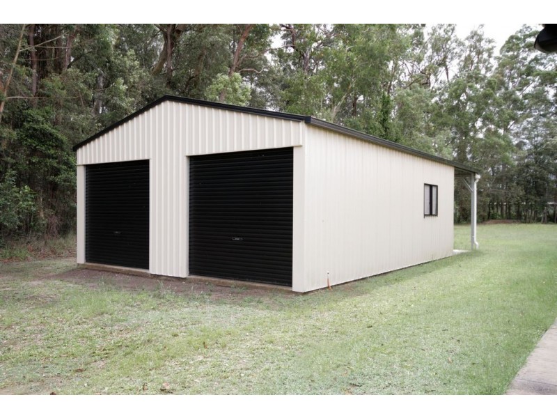 8 Lyndie Court, Beerwah QLD 4519