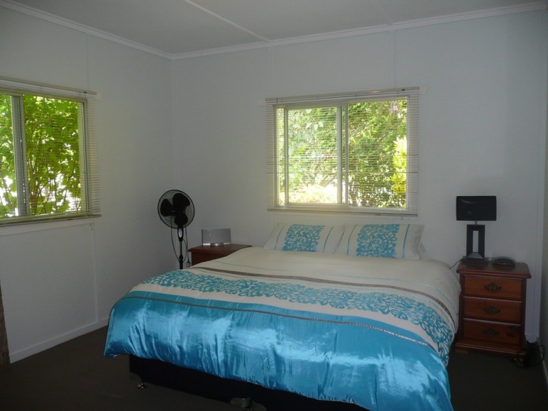 3 Poole Road, Glass House Mountains QLD 4518