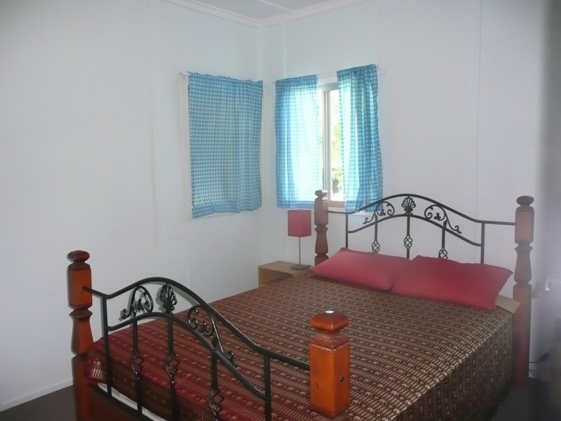 3 Poole Road, Glass House Mountains QLD 4518