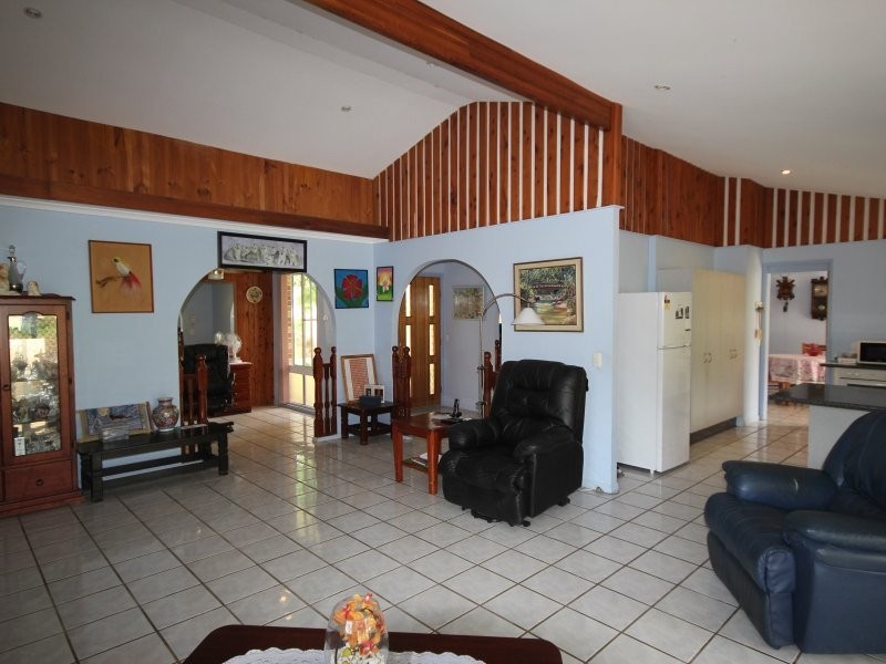 10 Yeates Road, Beerwah QLD 4519