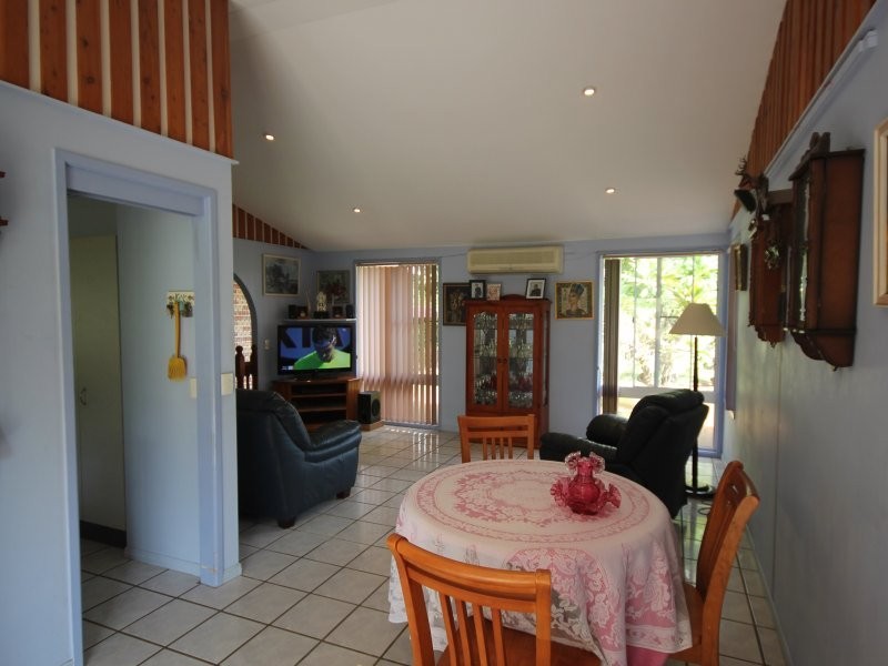 10 Yeates Road, Beerwah QLD 4519