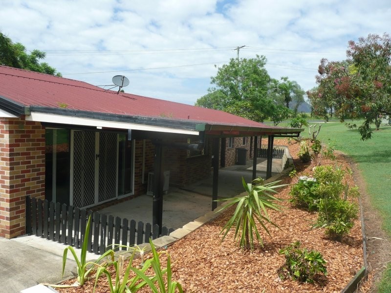 10 Yeates Road, Beerwah QLD 4519