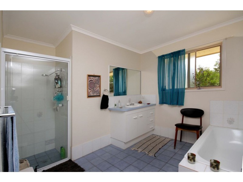 1 BARBARA COURT, Beerwah QLD 4519