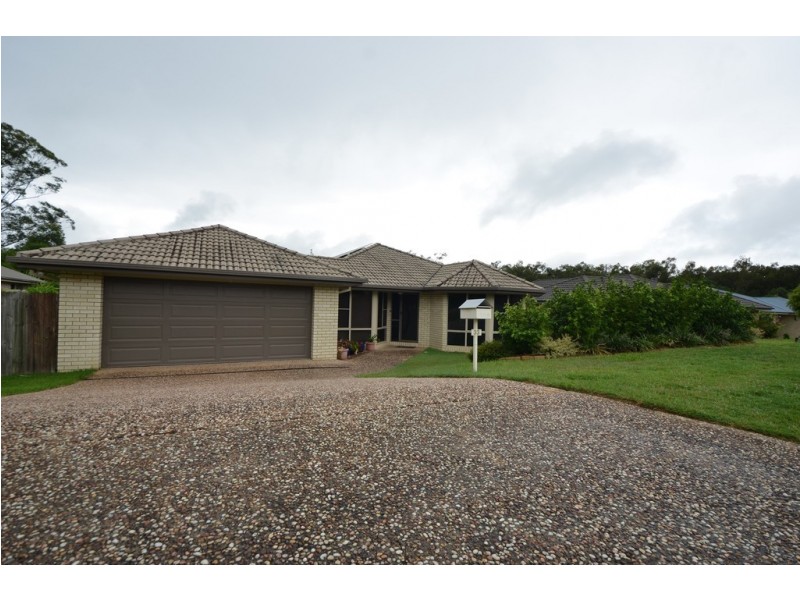 33 Kirsten Drive, Glass House Mountains QLD 4518