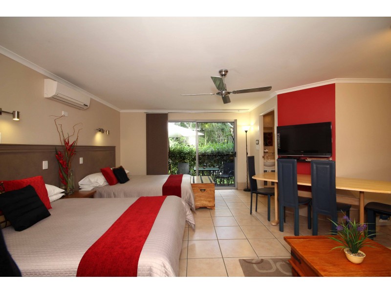 1233 Steve Irwin Way, Beerwah QLD 4519