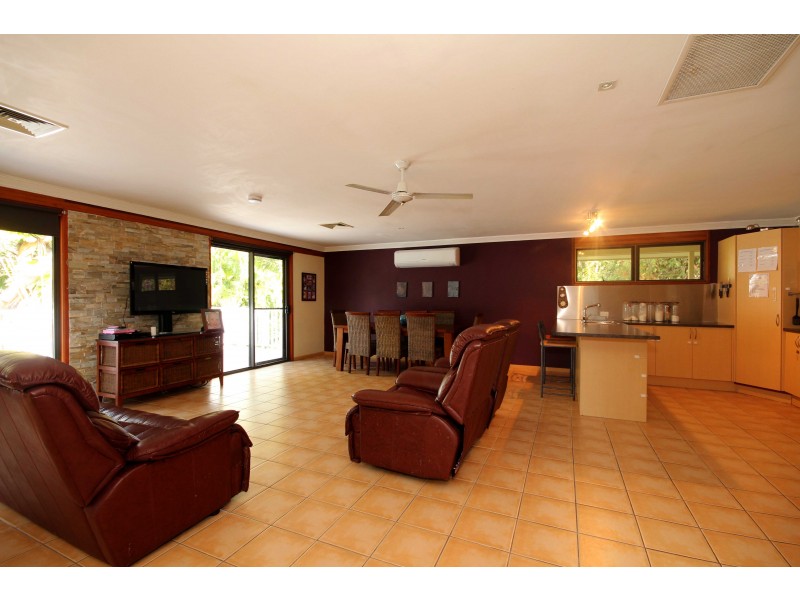 1233 Steve Irwin Way, Beerwah QLD 4519