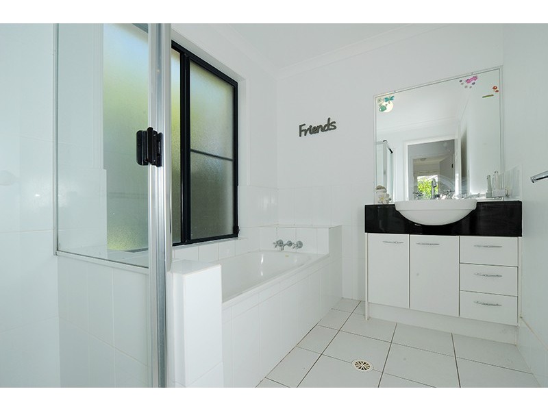 5 Whistler Place, Beerwah QLD 4519