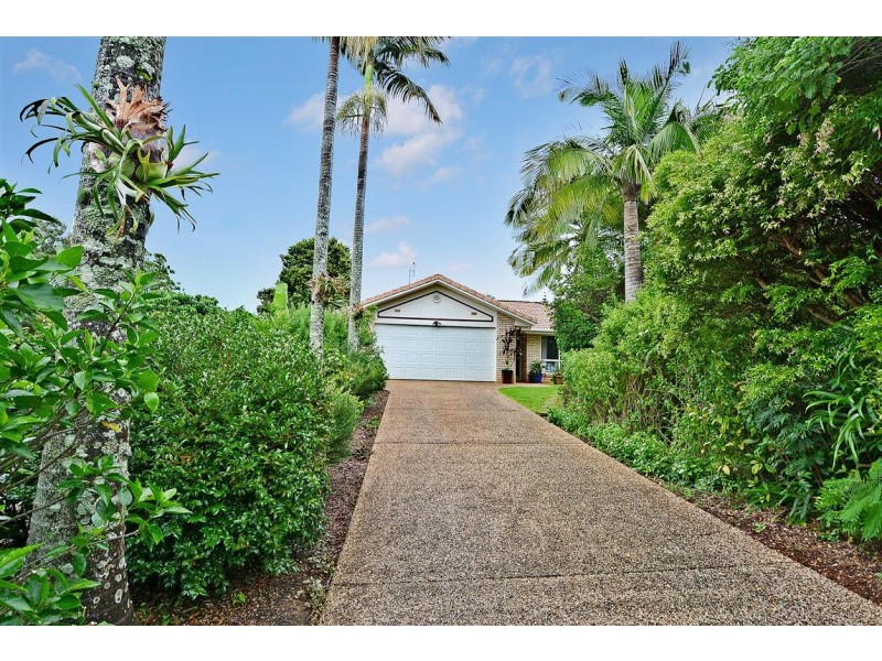 2 Vista CT, Glass House Mountains QLD 4518