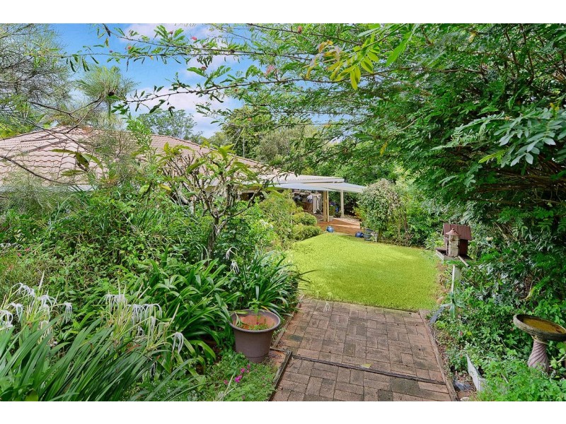 2 Vista CT, Glass House Mountains QLD 4518