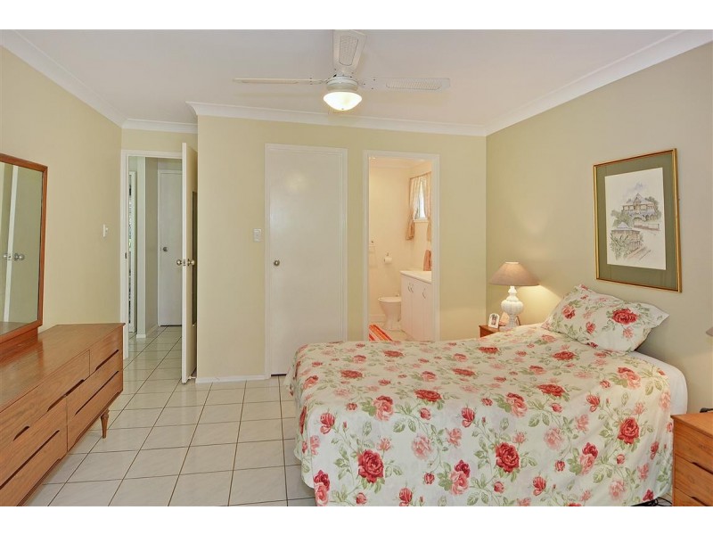 2 Vista CT, Glass House Mountains QLD 4518