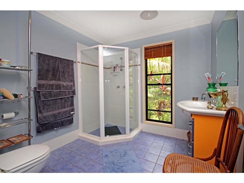 37 Bell Road, Glass House Mountains QLD 4518