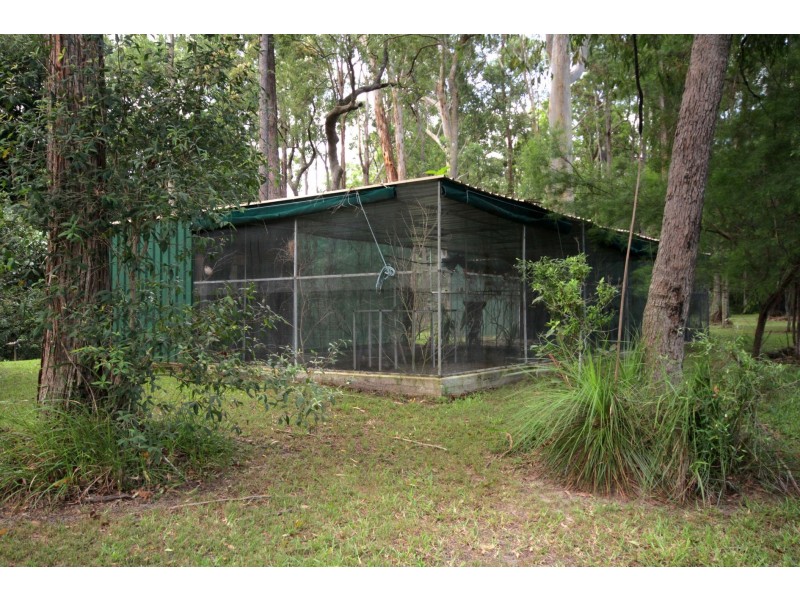 37 Bell Road, Glass House Mountains QLD 4518