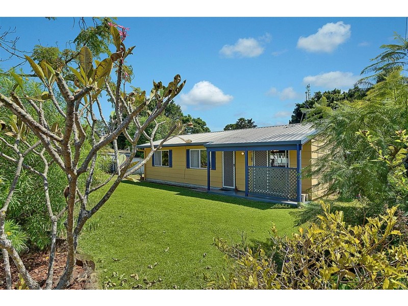 25 Twin Peaks Drive, Beerwah QLD 4519