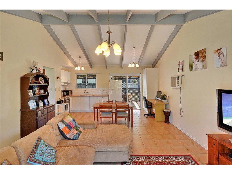 25 Twin Peaks Drive, Beerwah QLD 4519