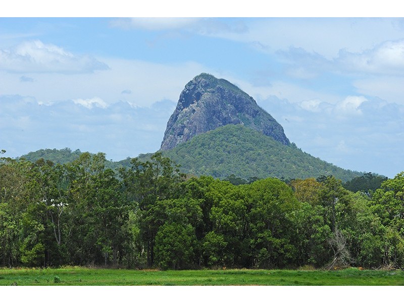 24 Scotts Rd, Glass House Mountains QLD 4518