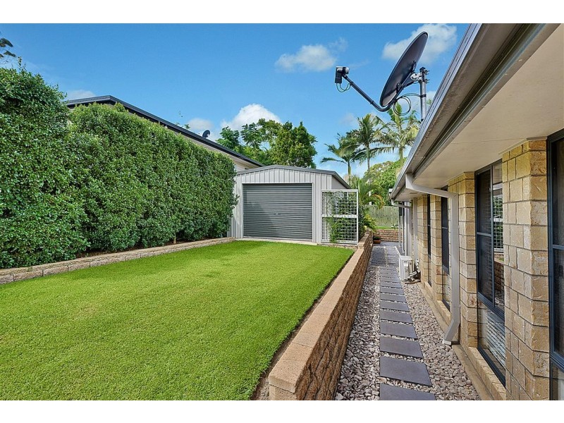 16 Coolamon Cres, Beerwah QLD 4519