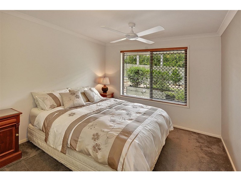 16 Coolamon Cres, Beerwah QLD 4519