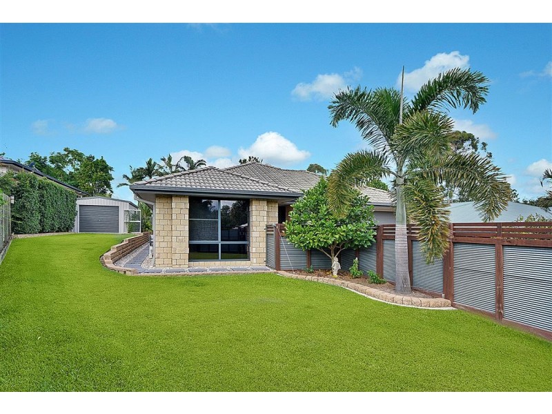 16 Coolamon Cres, Beerwah QLD 4519