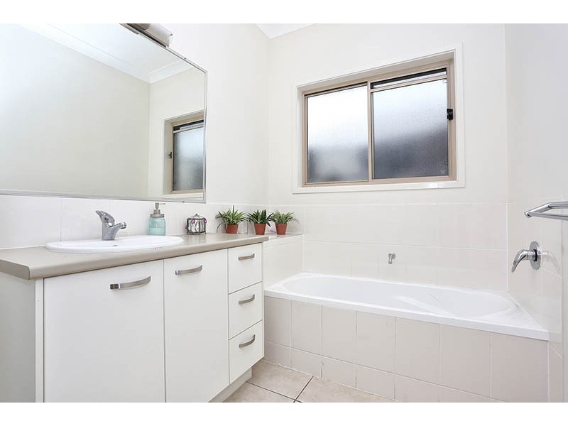 32 Beerburrum Street, Landsborough QLD 4550