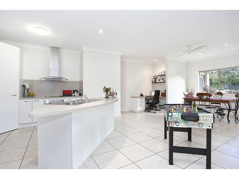 32 Beerburrum Street, Landsborough QLD 4550