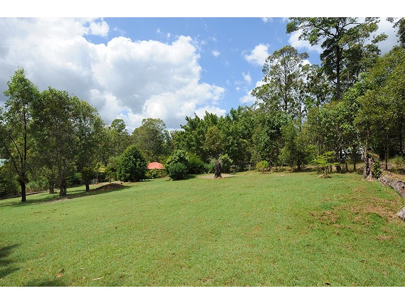 2065 Old Gympie Road, Glass House Mountains QLD 4518